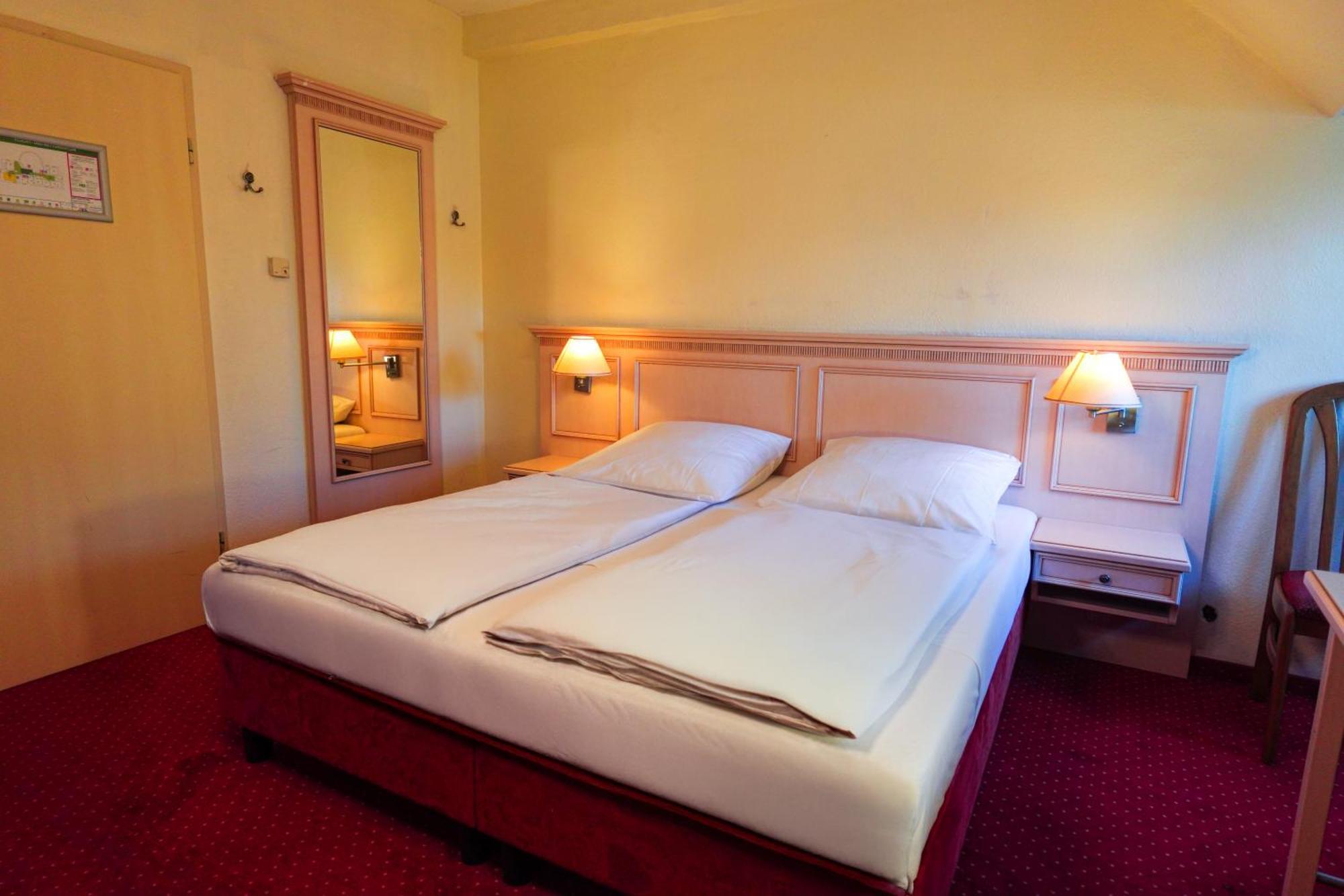 Hotel Casino Im Park Kamp-Lintfort Ngoại thất bức ảnh